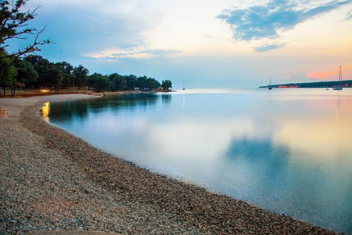 Apartment Zovko Porec Bagian luar foto